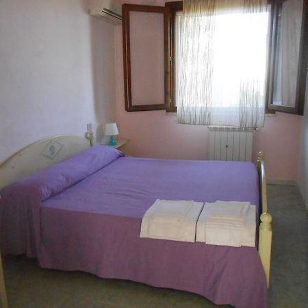 Agriturismo Tupei Hotel Calasetta Kamer foto