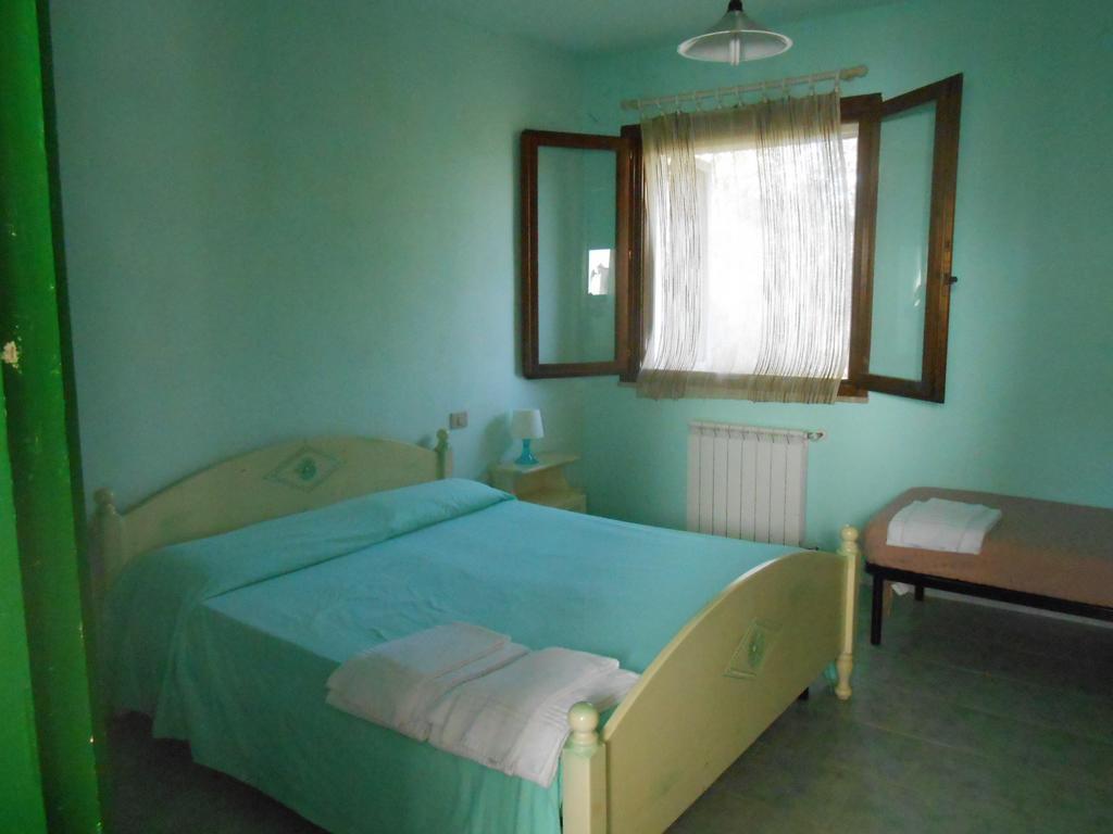 Agriturismo Tupei Hotel Calasetta Kamer foto